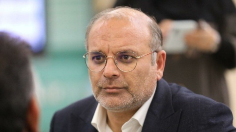 لک علی آبادی: باید به نظر کارشناسی مجمع احترام بگذاریم