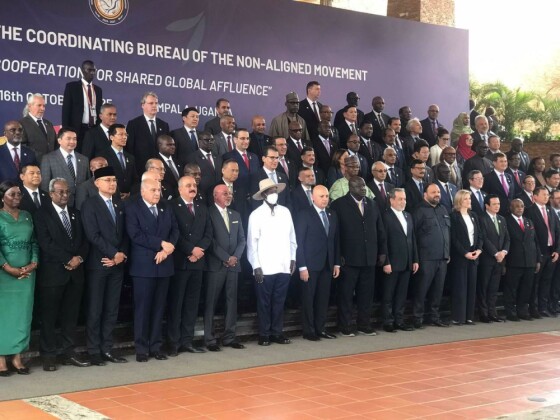 عکس دسته جمعی شرکت کنندگان در نوزدهمین نشست میان دوره ای وزرای خارجه جنبش عدم تعهد در کامپالا