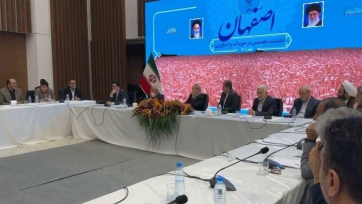 رییس‌جمهور: دولت اهتمام ویژه‌ای به حل چالش کشاورزان اصفهان دارد