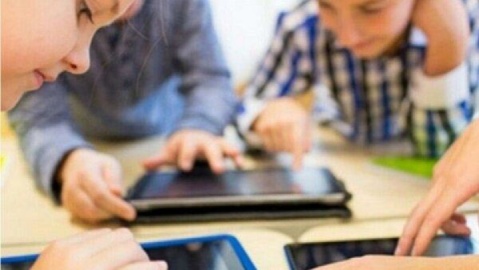 کودکان باید از سنین پایین سواد رسانهای پیدا کنند