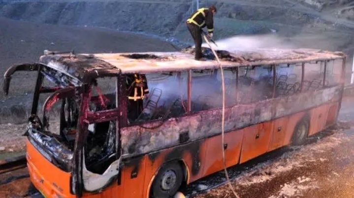 ۲۰ مسافر اتوبوس سوختند