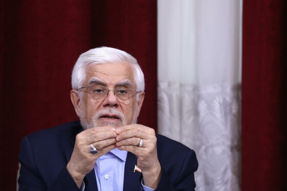 دیدار جمعی از کارآفرینان و صنعتگران استان یزد با معاون اول رئیس جمهور