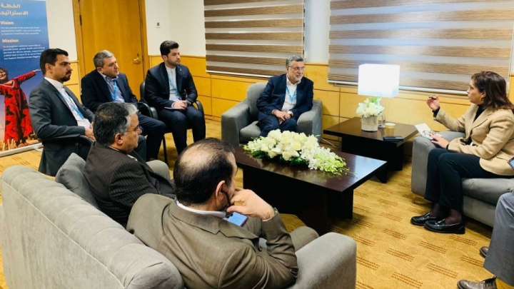 تأکید وزیر بهداشت بر تأثیر منفی تحریم‌ها بر سلامت منطقه/ لزوم حمایت بین‌المللی برای جبران هزینه‌های سلامت مهاجران افغان