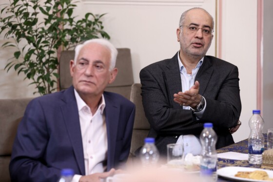 دیدار جمعی از کارآفرینان و صنعتگران استان یزد با معاون اول رئیس جمهور