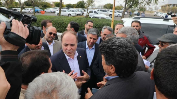 مشکل ذرت‌کاران تا پایان آبان حل نشود، تجدید نظر می‌کنیم