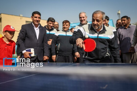 فتتاح المپیاد ورزشی درون مدرسه‌ای