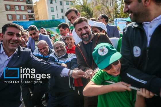 فتتاح المپیاد ورزشی درون مدرسه‌ای