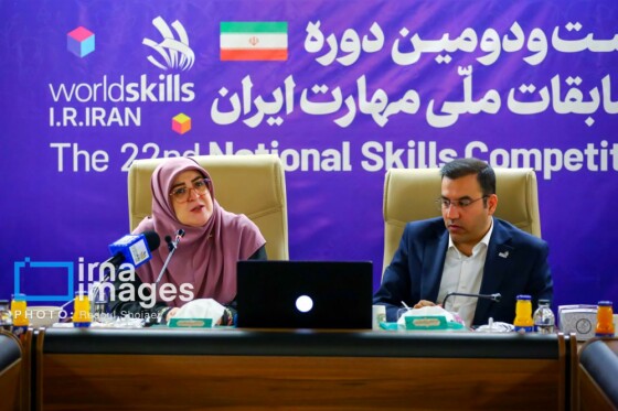 بازدید سخنگوی دولت از نمایشگاه ملی مهارت