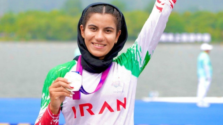 مدال طلای روئینگ قهرمانی آسیا به فاطمه مجلل رسید