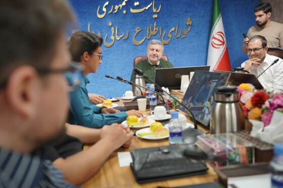 دومین نشست رئیس شورای اطلاع‌رسانی دولت با شورای مشاوران نسل زد