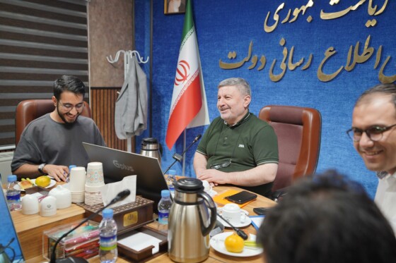 دومین نشست رئیس شورای اطلاع‌رسانی دولت با شورای مشاوران نسل زد