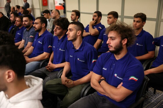 دیدار مدال‌آوران ورزشی و المپیادهای علمی جهانی با رهبر معظم انقلاب