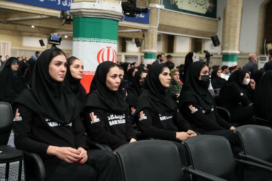 دیدار مدال‌آوران ورزشی و المپیادهای علمی جهانی با رهبر معظم انقلاب