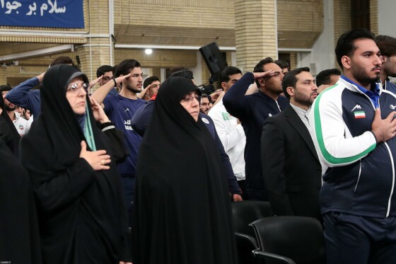 دیدار مدال‌آوران ورزشی و المپیادهای علمی جهانی با رهبر معظم انقلاب