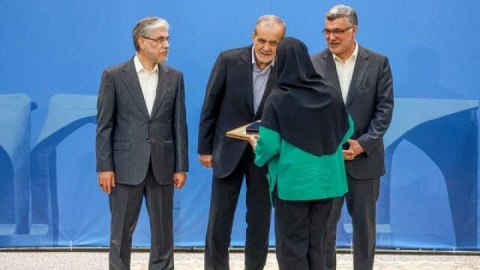 تقدیر از رتبه‌های برتر کنکور با حضور رئیس جمهور