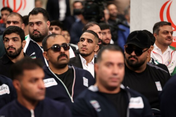 دیدار مدال‌آوران ورزشی و المپیادهای علمی جهانی با رهبر معظم انقلاب