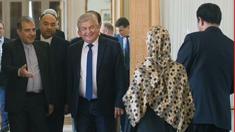 فیلم / دیدار و گفت‌وگوی الکساندر لاورنتیف نماینده ویژه رئیس‌جمهور روسیه در امور سوریه با سید عباس عراقچی وزیر امور خارجه