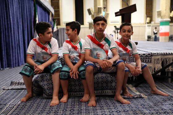 دیدار مدال‌آوران ورزشی و المپیادهای علمی جهانی با رهبر معظم انقلاب