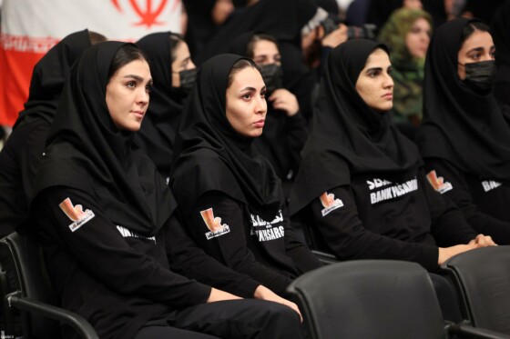 دیدار مدال‌آوران ورزشی و المپیادهای علمی جهانی با رهبر معظم انقلاب