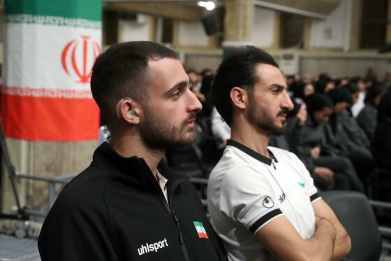 دیدار مدال‌آوران ورزشی و المپیادهای علمی جهانی با رهبر معظم انقلاب