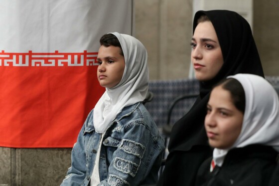 دیدار مدال‌آوران ورزشی و المپیادهای علمی جهانی با رهبر معظم انقلاب