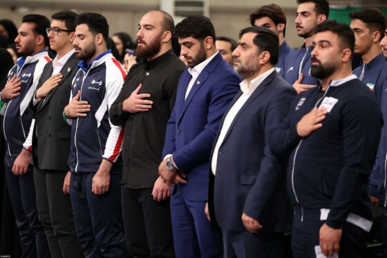 دیدار مدال‌آوران ورزشی و المپیادهای علمی جهانی با رهبر معظم انقلاب