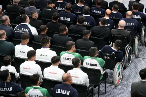 دیدار مدال‌آوران ورزشی و المپیادهای علمی جهانی با رهبر معظم انقلاب