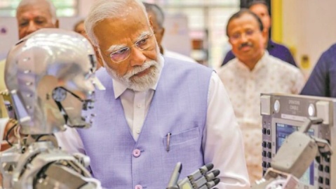 هند، روبات انسان‌نما به فضا می‌فرستد