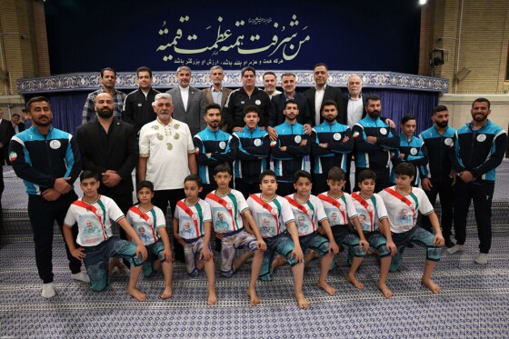 دیدار مدال‌آوران ورزشی و المپیادهای علمی جهانی با رهبر معظم انقلاب