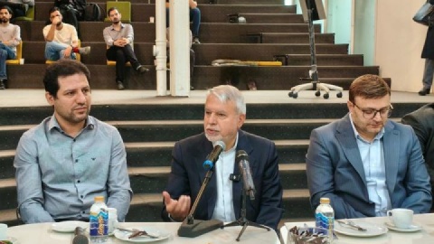 شتاب بخشیدن به مسیر توسعه جز با باور به بخشخصوصی ممکن نیست