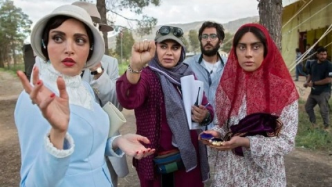 رمان «سووشون» مثل «بامداد خمار» فراگیر نیست/ شجاعت نرگس آبیار ستودنی است