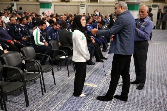 دیدار مدال‌آوران ورزشی و المپیادهای علمی جهانی با رهبر معظم انقلاب