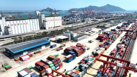 افت ضرب‌آهنگ رشد اقتصادی چین در بحبوحه تنش تجاری با آمریکا