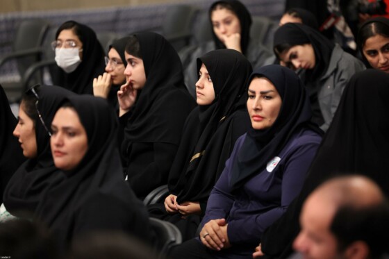 دیدار مدال‌آوران ورزشی و المپیادهای علمی جهانی با رهبر معظم انقلاب