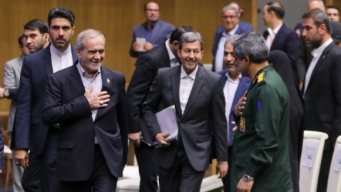 استاندار: خیرین مدرسه‌ساز صدای مطالبات آبی اصفهان شدند