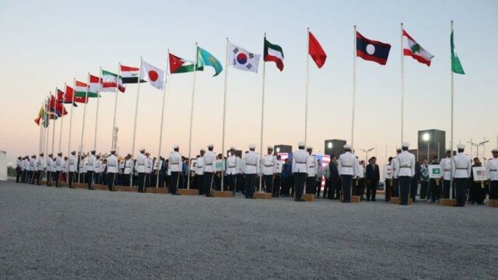 احترام نظامی به پرچم ایران در مراسم بازیهای آسیایی جوانان