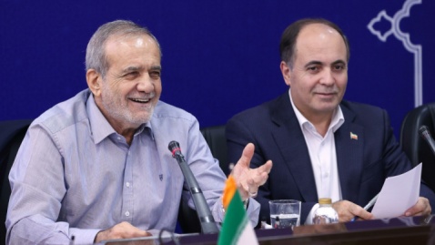 گزارش تصویری/ نشست صمیمی رئیس جمهور با اعضای اتاق بازرگانی ایران