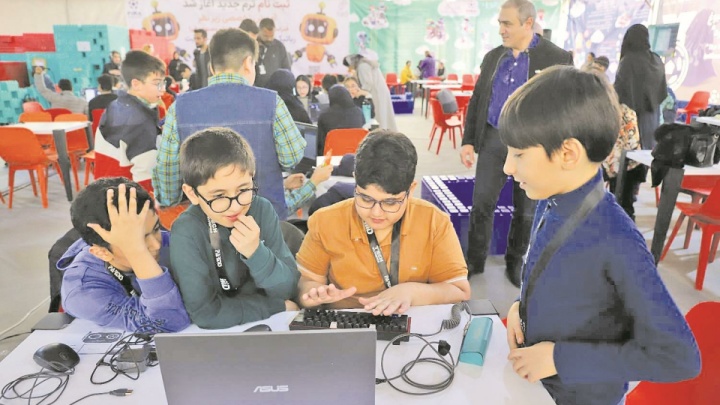 تبدیل ایده‌های نوجوانان به محصولات فناوری