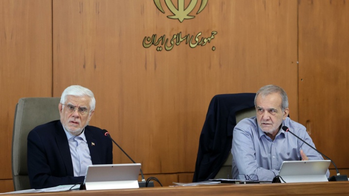 پزشکیان: تلاش دولت ارائه بودجه بدون کسری به مجلس است