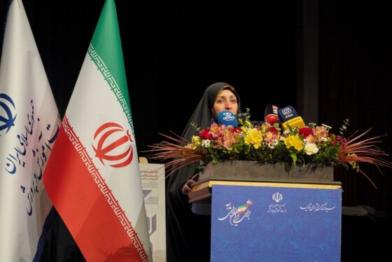 حضور معاون رئیس‌جمهور در امور زنان و خانواده در آئین بزرگداشت هفته پیوند اولیا و مربیان