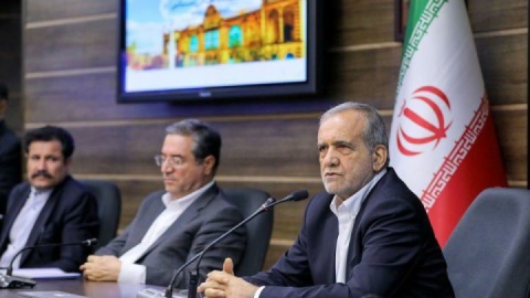 گزارش تصویری / نشست رئیس‌جمهور پزشکیان با فعالان سیاسی استان آذربایجان غربی