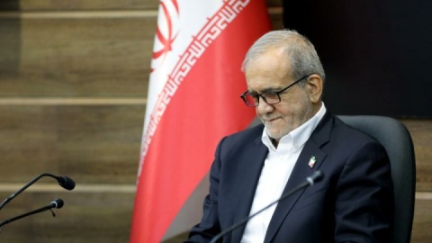 فیلم/ پزشکیان:مشکلات کشور با کمک نخبگان قابل حل است