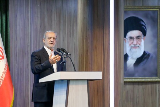 نشست رئیس‌جمهور پزشکیان با سرمایه‌گذاران و فعالان اقتصادی استان آذربایجان غربی