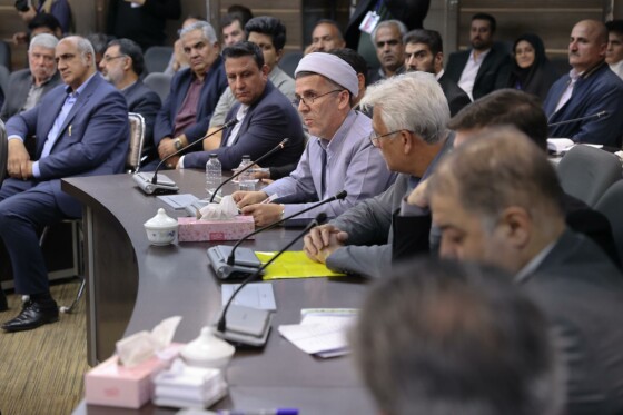 نشست رئیس‌جمهور پزشکیان با فعالان سیاسی استان آذربایجان غربی