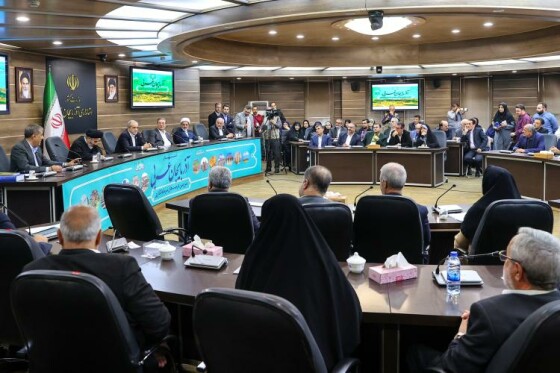 نشست با فرهیختگان و فعالان سیاسی، اجتماعی و فرهنگی استان