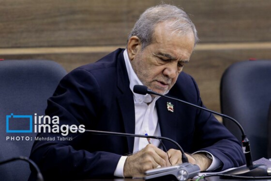 سفر رئیس جمهور به آذربایجان غربی