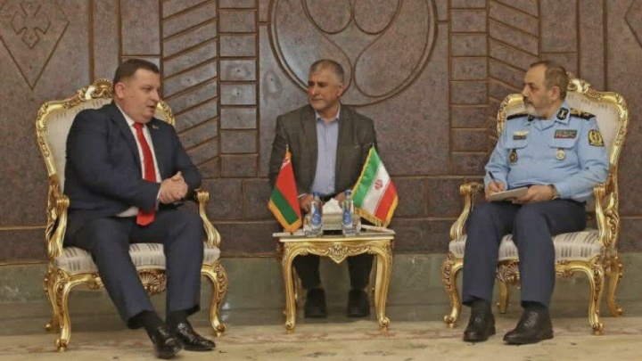 دیدار رئیس کمیته دولتی همکاری‌های نظامی‌ـ صنعتی بلاروس با وزیر دفاع جمهوری اسلامی ایران