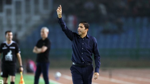 واکنش هاشمیان به شایعات پایان کار در پرسپولیس: شاید امشب شروع فصل جدید باشد!