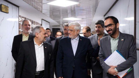 گزارش تصویری/  دیدار محمدرضا عارف با اعضای باشگاه دانش‌پژوهان جوان و مدال‌آوران المپیادی