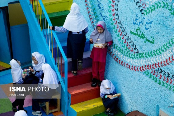 بازدید از مدارس اتباع خارجی غیر مجاز